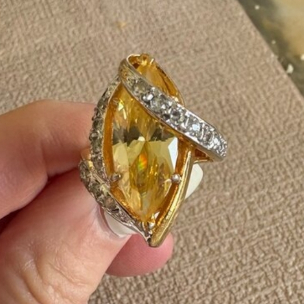 Marquise Cut Faceted Citrine Rhinestone Crystal Wrapped Accented 14KGE Ring SZ6